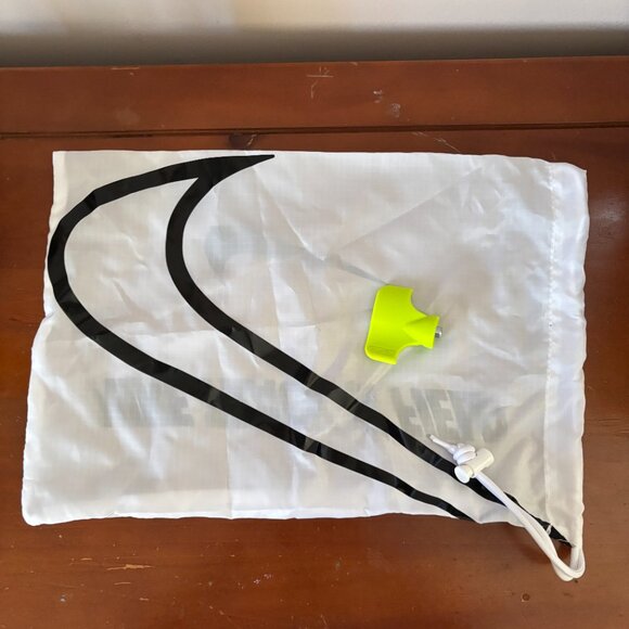 Nike Zoom Mamba V6 Distance Track Field Spikes DR2733-101 Men's Size 10.5 - Picture 7 of 7